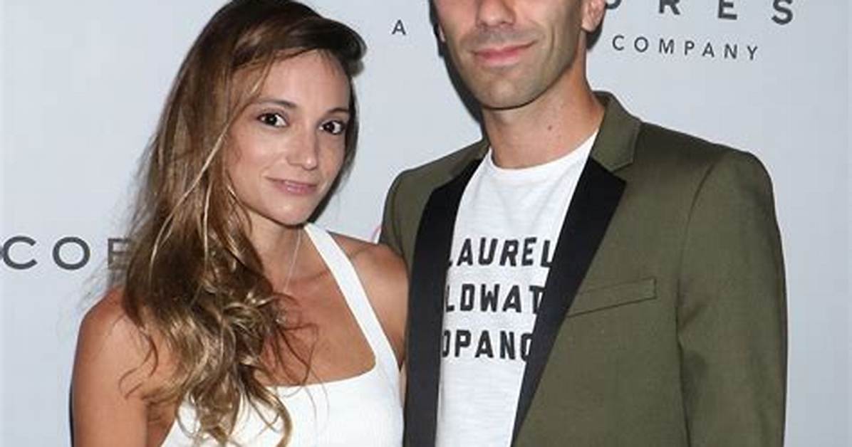Are Nev Schulman and Wife Laura Perlongo Having Third Child! Know About Their Married Life, Covid-19 Diagnosis, Net Worth, Biography