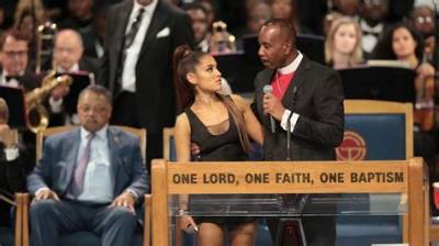 Ariana Grande Was Groped by the Bishop at Aretha Franklin’s Memorial Service