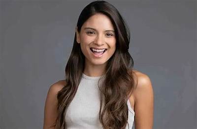 Ariana Saavedra Height, Weight, Net Worth, Age, Birthday, Wikipedia, Who, Nationality, Biography