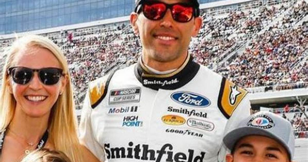Aric Almirola Parents: Bobbi Almirola, Ralph Almirola Jr.