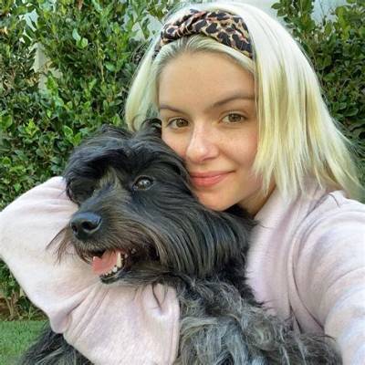 Ariel Winter Pets - Celebrity Pets