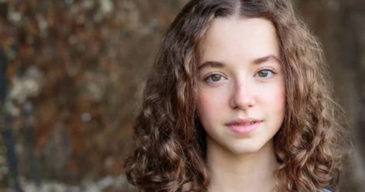 Ariella Glaser - Age, Family, Bio