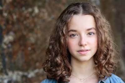 Ariella Glaser - Age, Family, Bio
