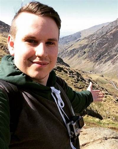 Ashdubh Height, Weight, Net Worth, Age, Birthday, Wikipedia, Who, Nationality, Biography