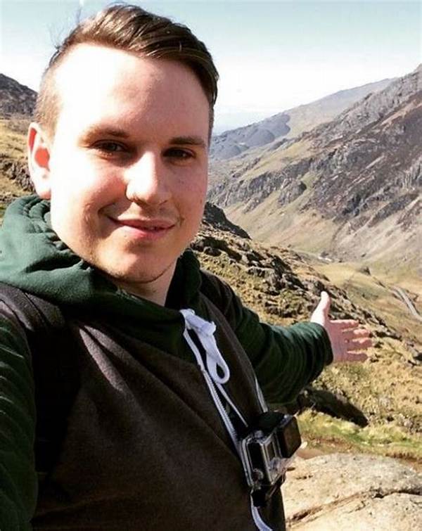 Ashdubh Height, Weight, Net Worth, Age, Birthday, Wikipedia, Who, Nationality, Biography