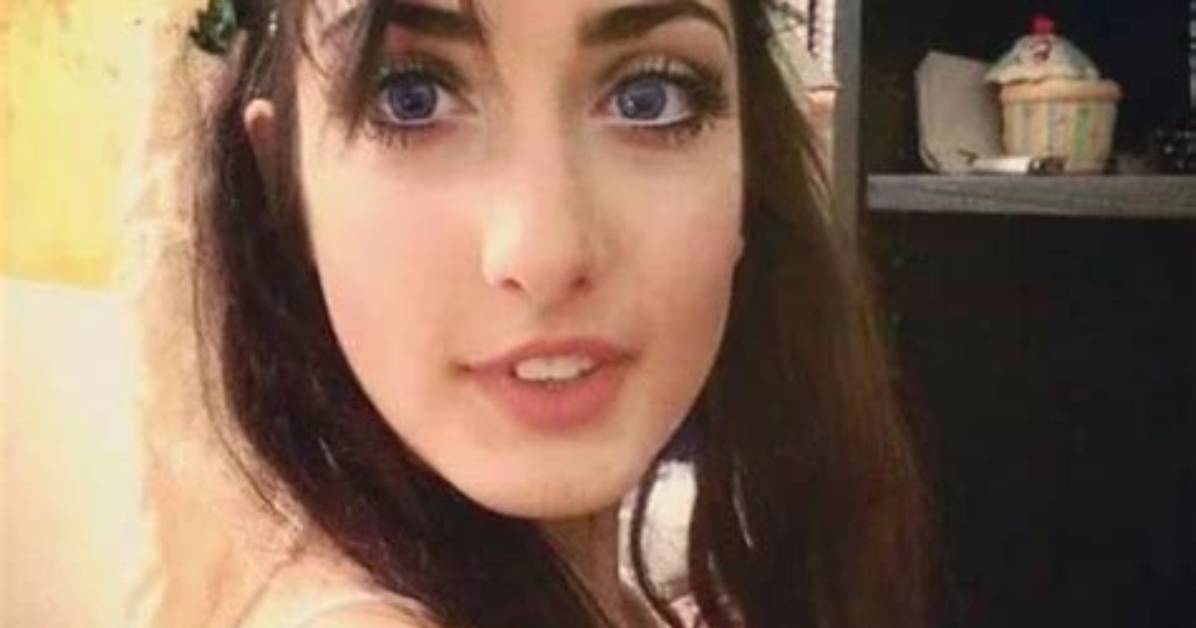 Ashley Deangelis - Age, Family, Bio
