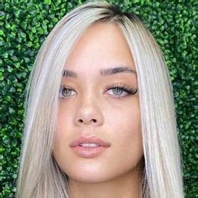 Ashley Serrano - Age, Family, Bio