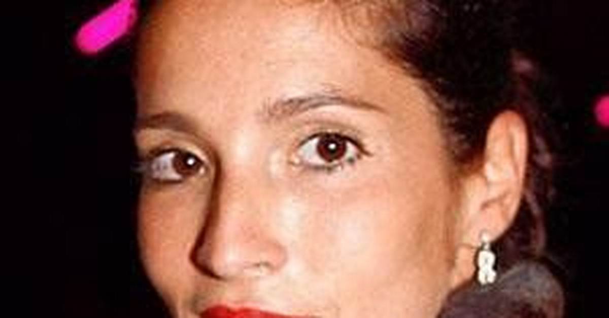 Astrid Munoz Bio (Wiki)