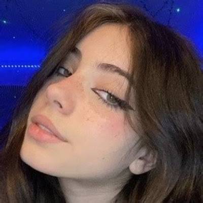 Aubrey Joy - Age, Family, Bio