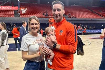 Auburn - Age, Family, Bio
