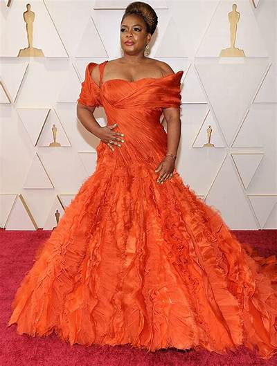 Aunjanue Ellis in Versace at the Oscars: Gorgeous Custom Gown