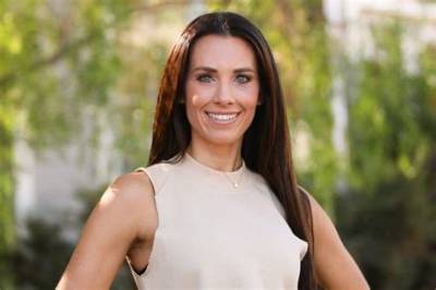 Autumn Calabrese Bio (Wiki)