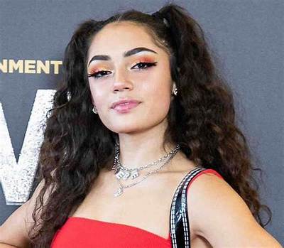 Avani Gregg Bio (Wiki)