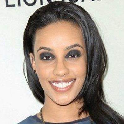 Azmarie Livingston - Age, Family, Bio