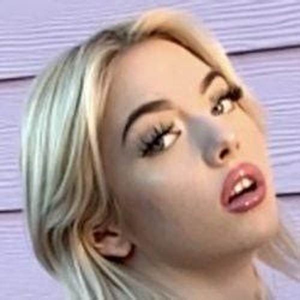 Barbiedollbabe - Age, Family, Bio
