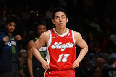 Basketball Players Born May 24