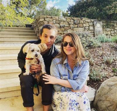 Benjamin Norris Girlfriend: Who Is Carolyn Gilroy?