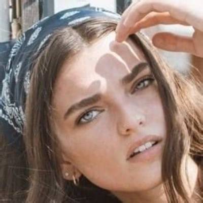 Bentley Mescall - Age, Family, Bio