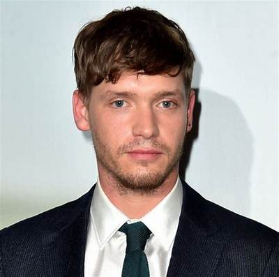 Billy Howle Bio (Wiki)