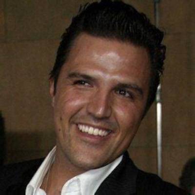 Billy Rovzar - Age, Family, Bio