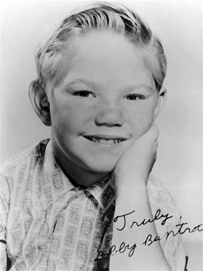 Bobby Buntrock - Trivia, Family, Bio