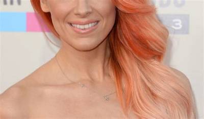 Bonnie Mckee Net Worth - Wiki, Age, Weight and Height, Relationships, Family, and More