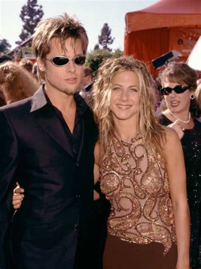 Brad Pitt Attended Jennifer Aniston’s Annual Christmas Tree Trimming Party
