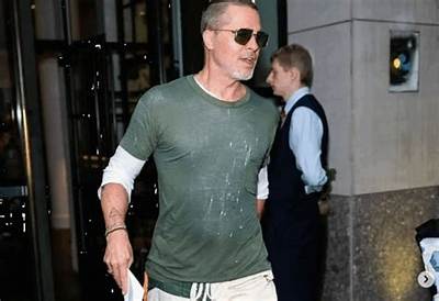 Brad Pitt Got Yelled at for Being “Ugly as a Dog”