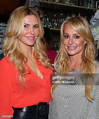 Brandi Glanville Calls out Taylor Armstrong for Dating a Married Man