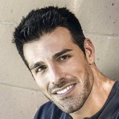 Brett Davis - Age, Family, Bio