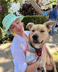 Brianne Howey Pets - Celebrity Pets