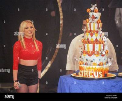 Britney Spears’ Birthday Performances on Good Morning America