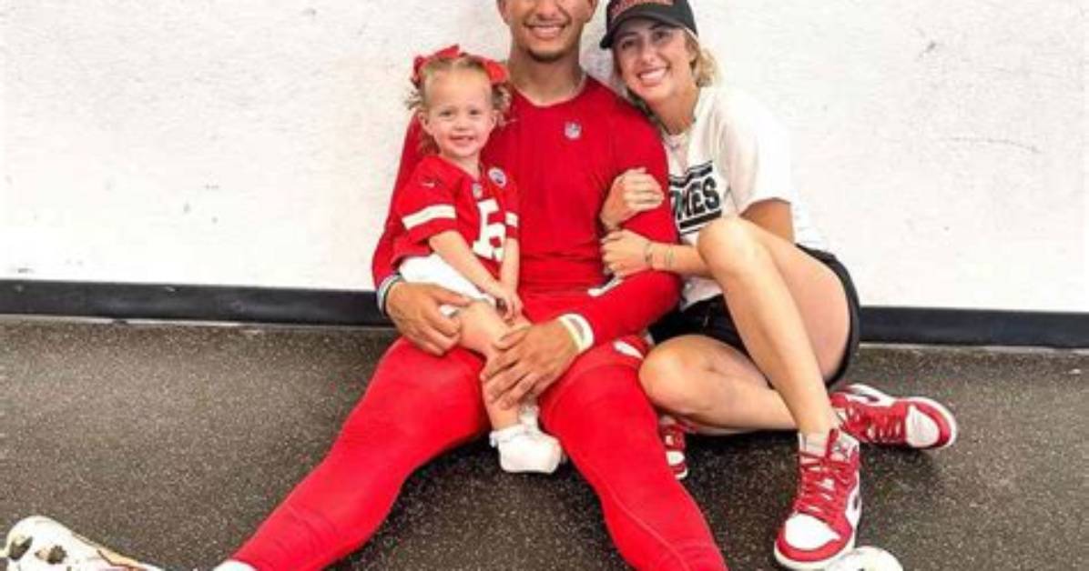 Brittany Mahomes Poses with Daughter in Sweet Baby Bump Shoot: ‘Your Girls Are Ready for You’