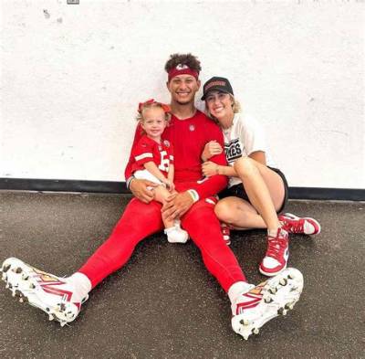 Brittany Mahomes Poses with Daughter in Sweet Baby Bump Shoot: ‘Your Girls Are Ready for You’