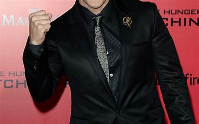Bruno Gunn Net Worth - Wiki, Age, Weight and Height, Relationships, Family, and More