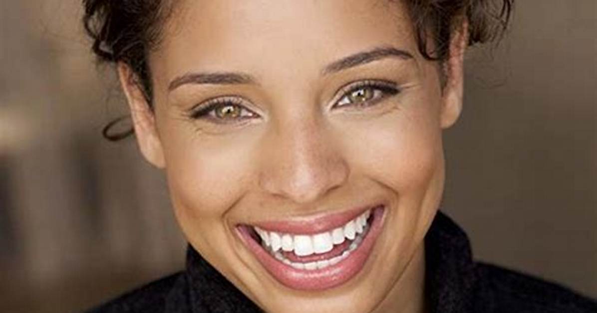 Brytni Sarpy Bio (Wiki)