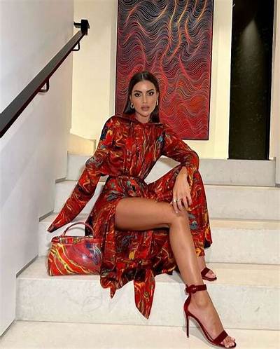 Camila Coelho Bio (Wiki)