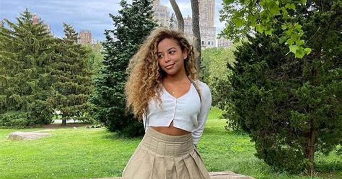 Camila Elle - Age, Family, Bio