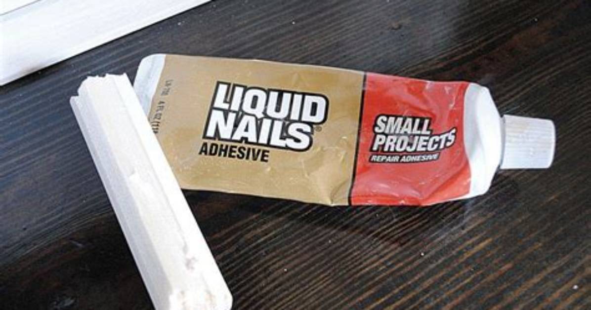 Can I Use Liquid Nails on Vinyl Flooring?