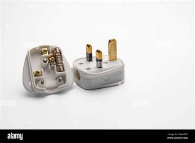 Can You Put a 10 Amp Plug into a 15 Amp Socket?