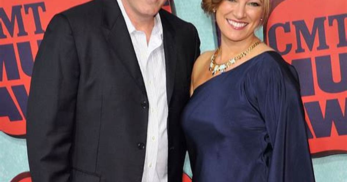 Capitals Coach Peter Laviolette and His Wife Kristen Laviolette Are a Happy Family of Five
