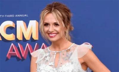 Carly Pearce - Age, Family, Bio