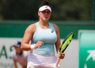 Caroline Dolehide Height, Weight, Net Worth, Age, Birthday, Wikipedia, Who, Nationality, Biography
