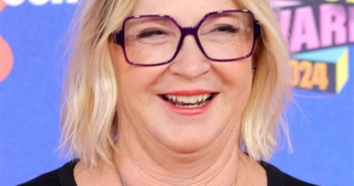 Carolyn Lawrence Bio (Wiki)