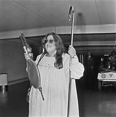 Cass Elliot Net Worth - Wiki, Age, Weight and Height, Relationships, Family, and More