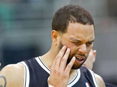 Celebrities Named Deron