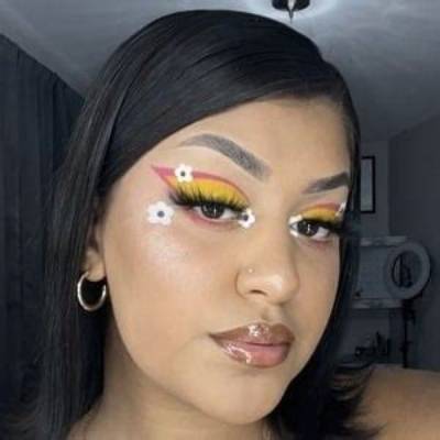 Champagnebecca - Age, Family, Bio