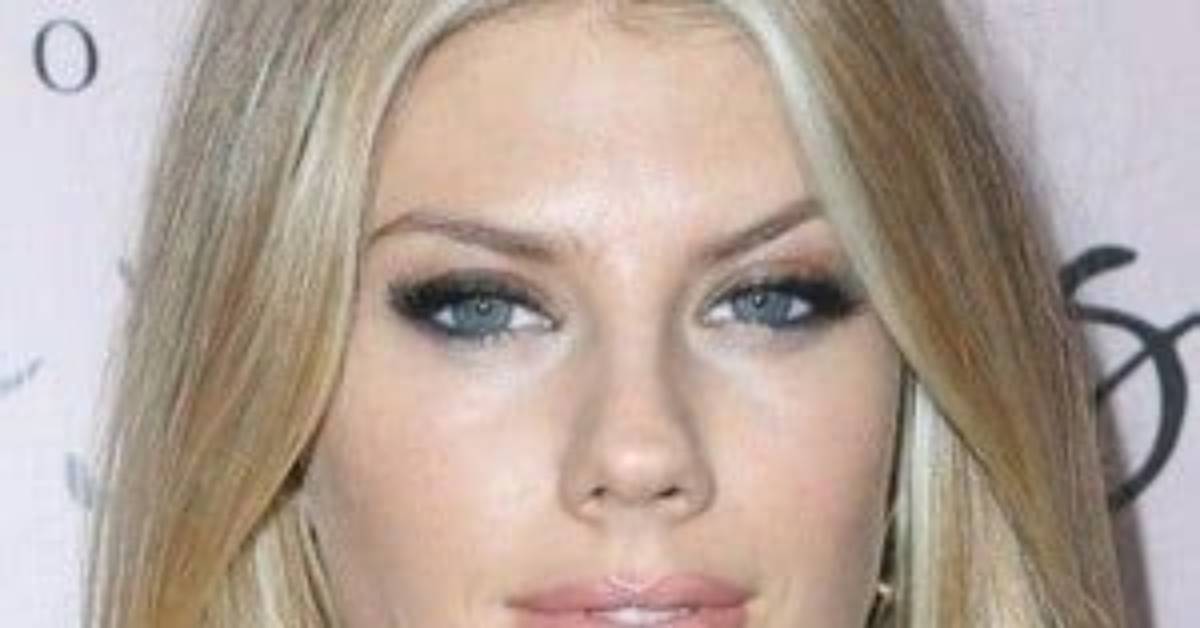 Charlotte Mckinney - Age, Family, Bio