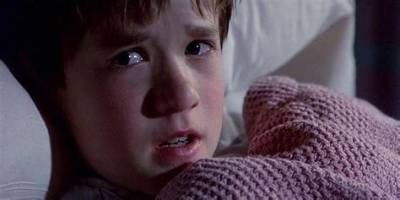 Child Star of the Sixth Sense Haley Joel Osment Changed His Look in Attempt 'To Hide in Public'