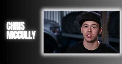 Chris Mccully - Age, Family, Bio